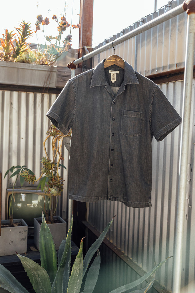 short-sleeve-shirt-light-black