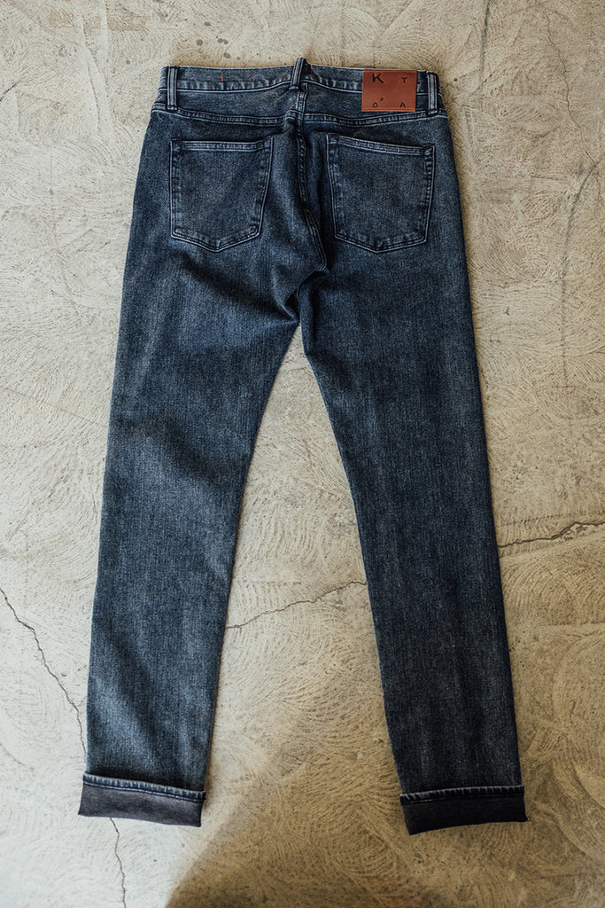slim-tapered-selvedge-jeans-kirk